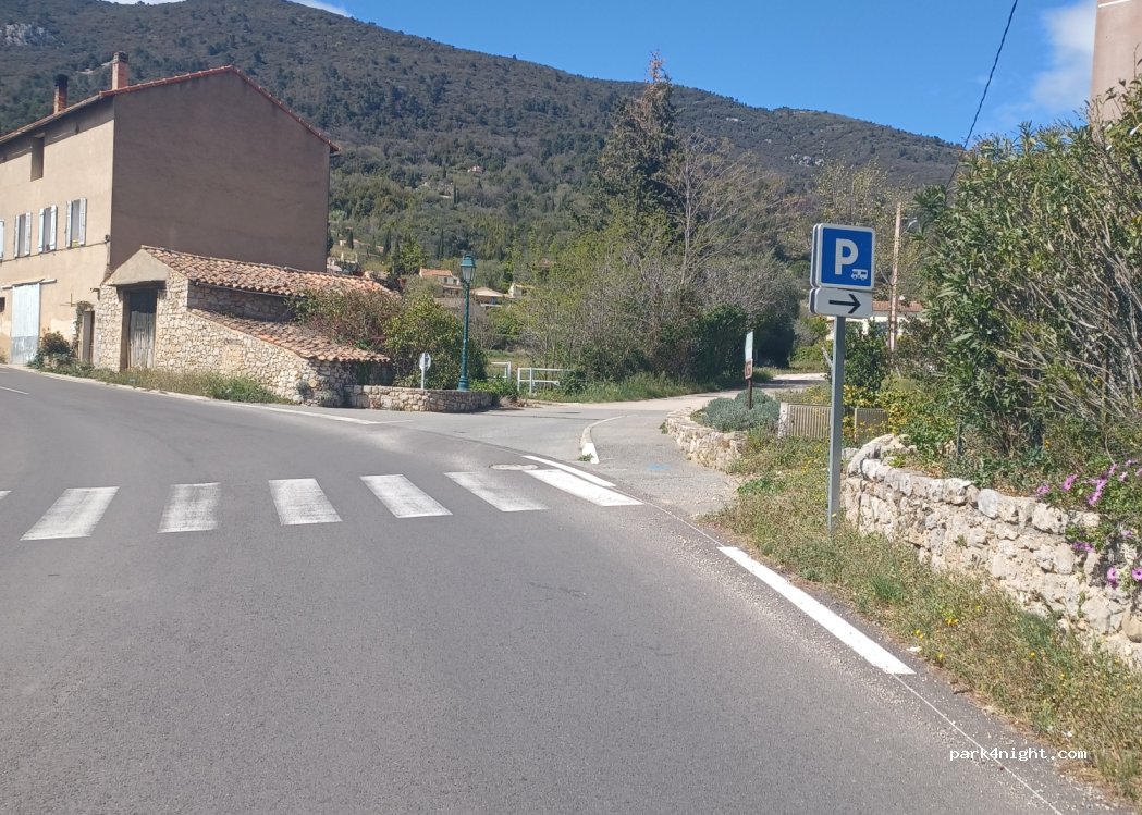 (83440) Seillans - 79 Les Ferrages — foto