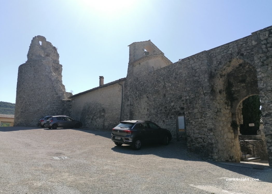 (26400) Cobonne - 2 Place de la Herse — foto