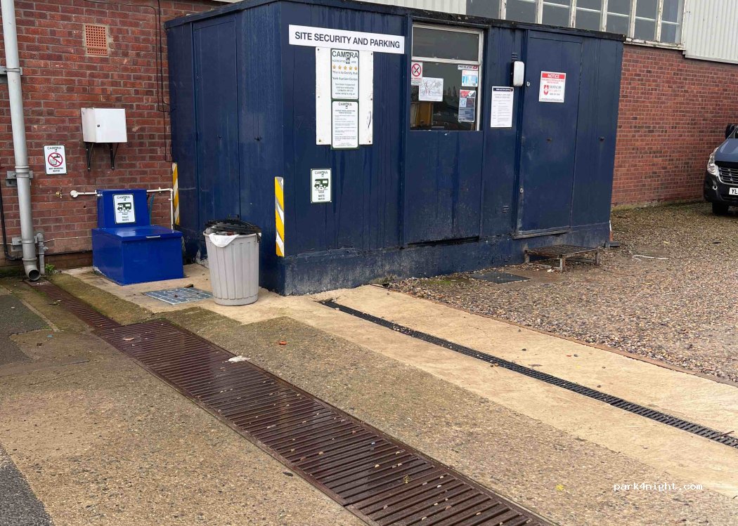 York Auction Centre — foto 2