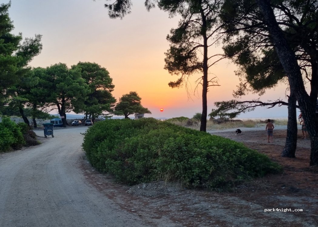 (630 85) Kassandra - Unnamed road — foto 4