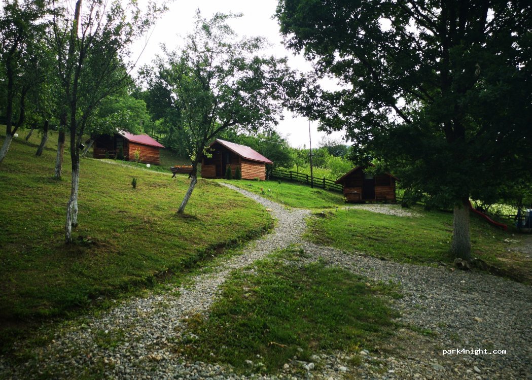 La 3 stejari, Călimănești — foto 2