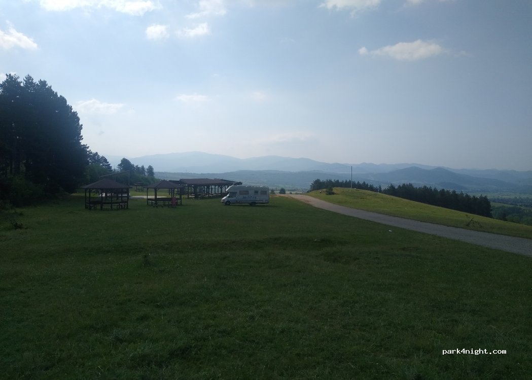 (2086) Mirkovo - Unnamed Road — foto