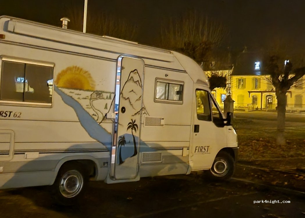 (65420) Ibos - Rue de la Collegiale — foto