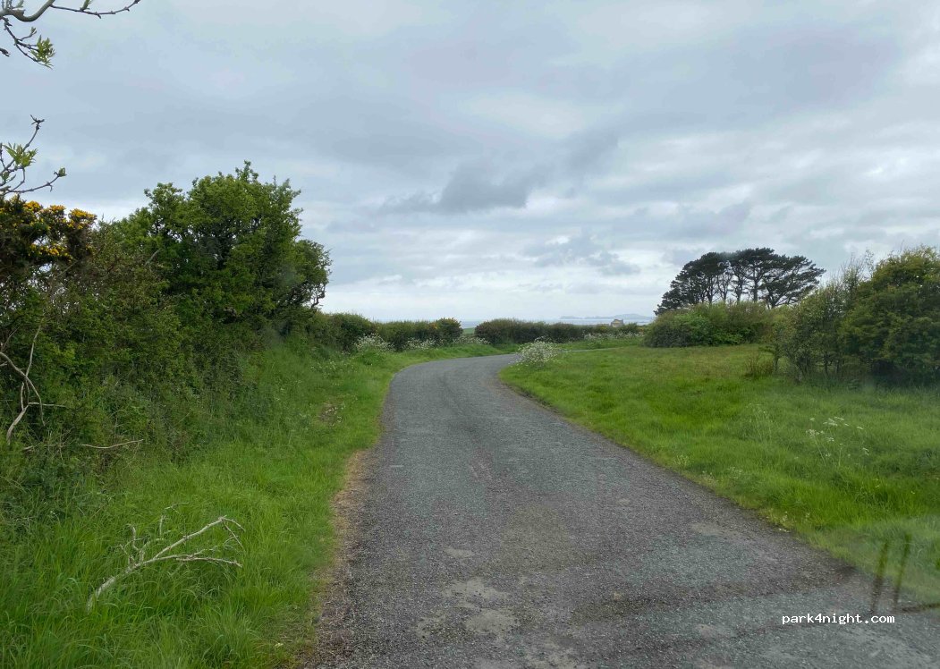 (SA62 6AW) Wales - Unnamed Road — foto