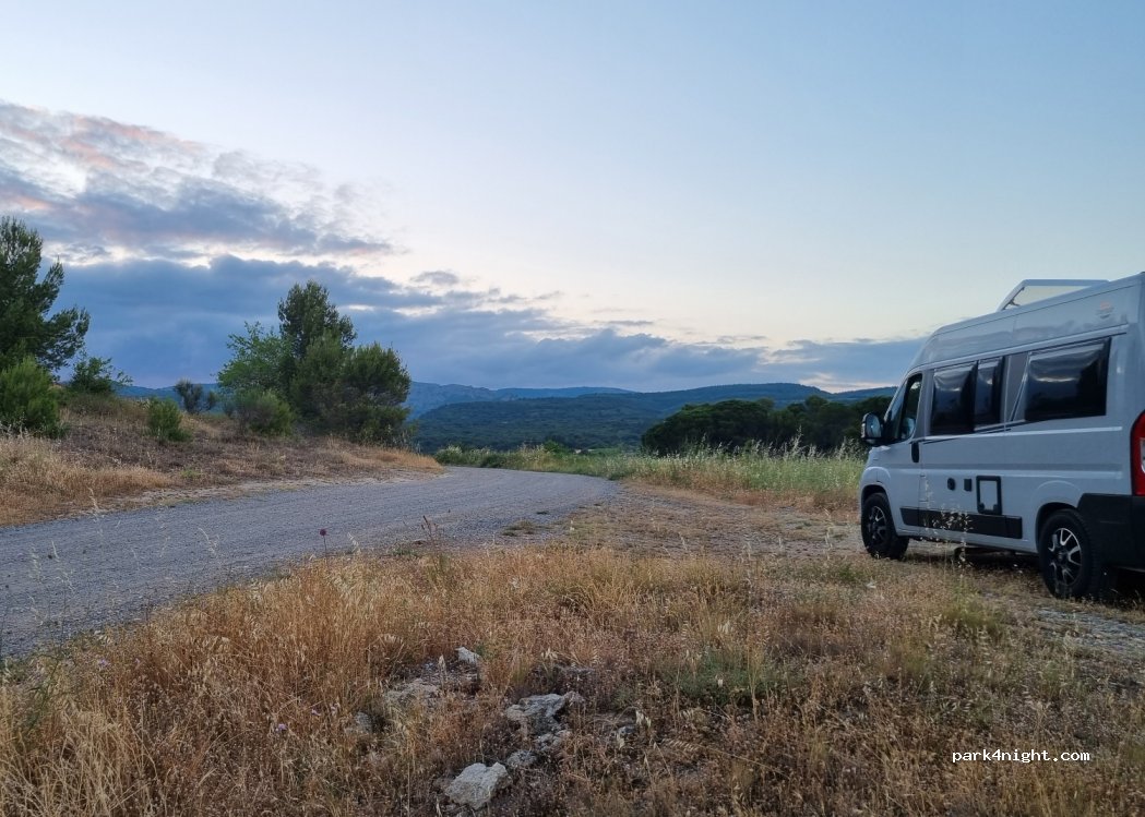 (11160) Villeneuve-Minervois - Unnamed Road — foto