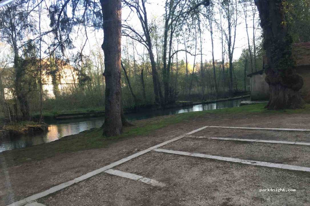 (21400) Châtillon-sur-Seine - 9 Rue de la Douix — foto