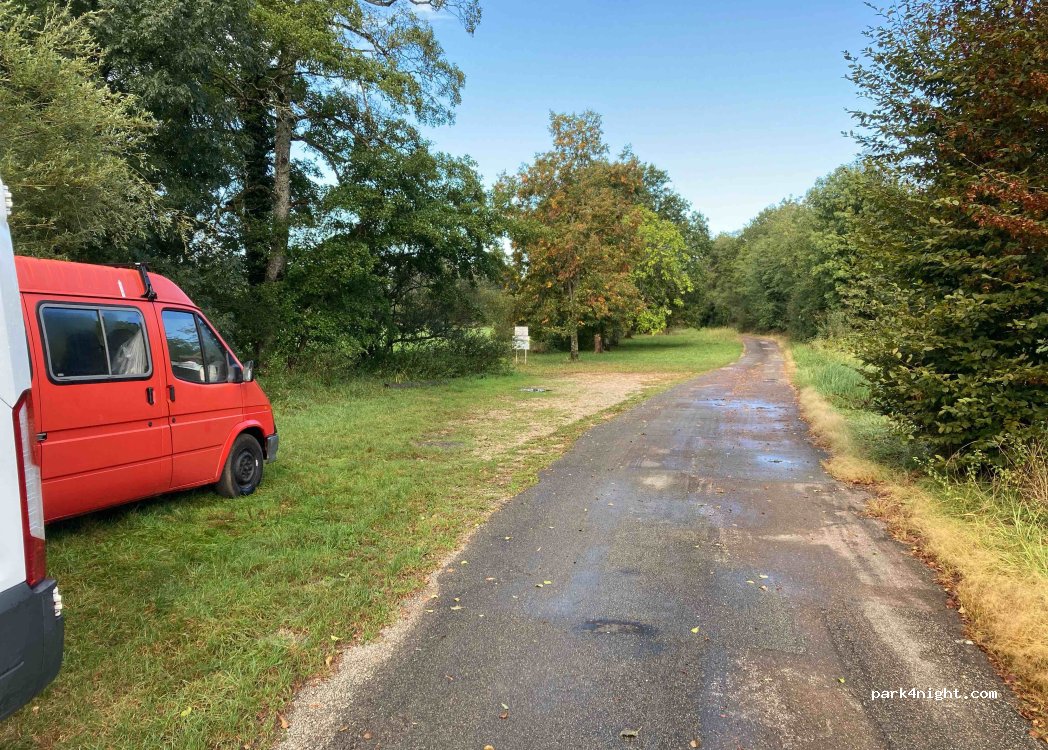 (25680) Rougemont - Unnamed road — foto 2