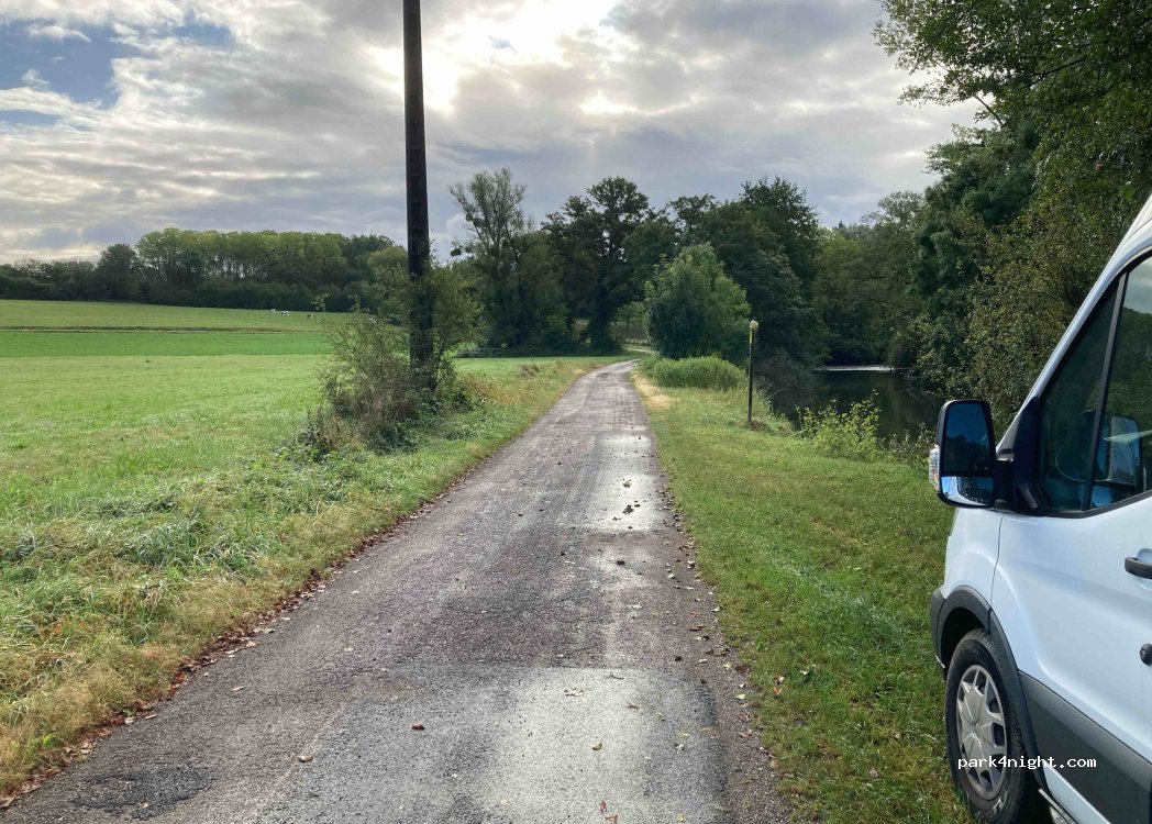 (25680) Rougemont - Unnamed road — foto 4
