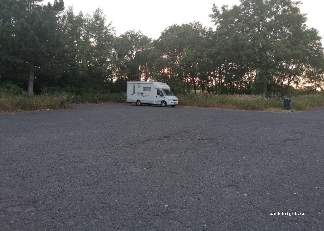(403 37) Petrovice - 248 — foto 2