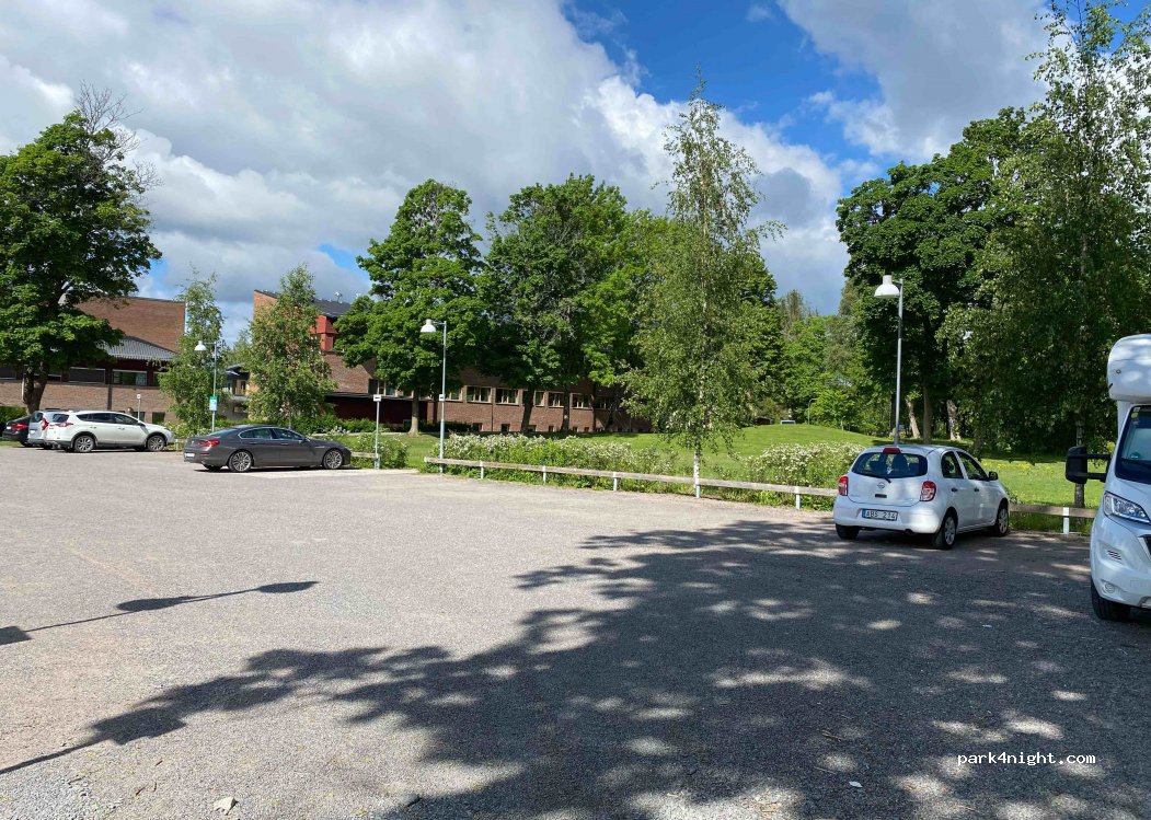 (752 37) Uppsala - 1 Artillerigatan — foto