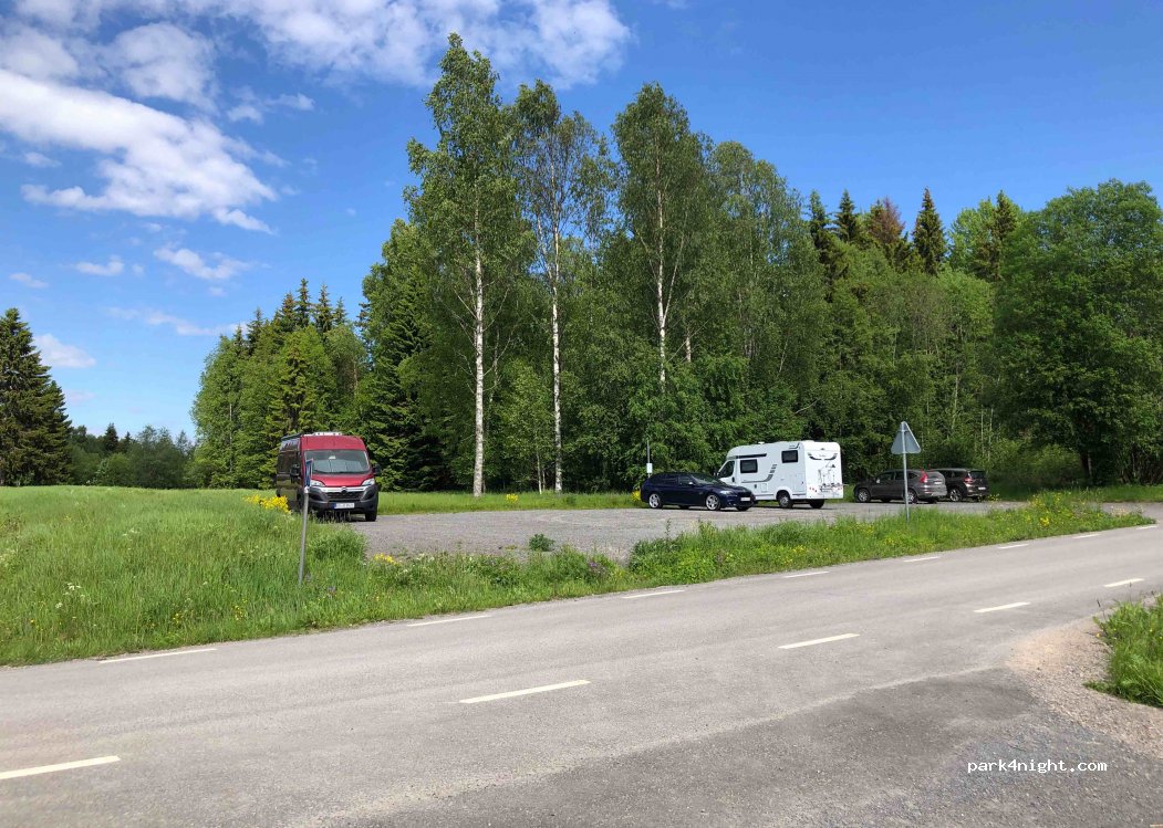 (860 35) Åstön - Unnamed Road — foto