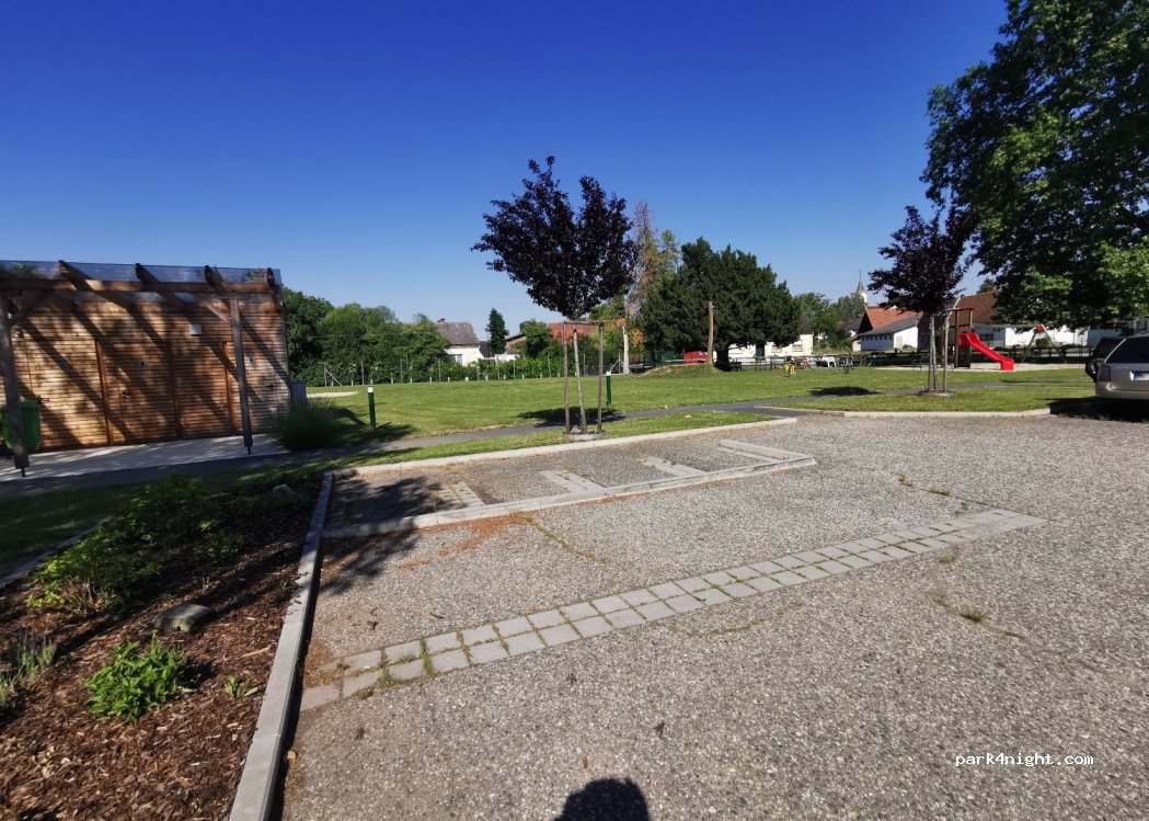 (7562) Eltendorf - 10 L108 — foto
