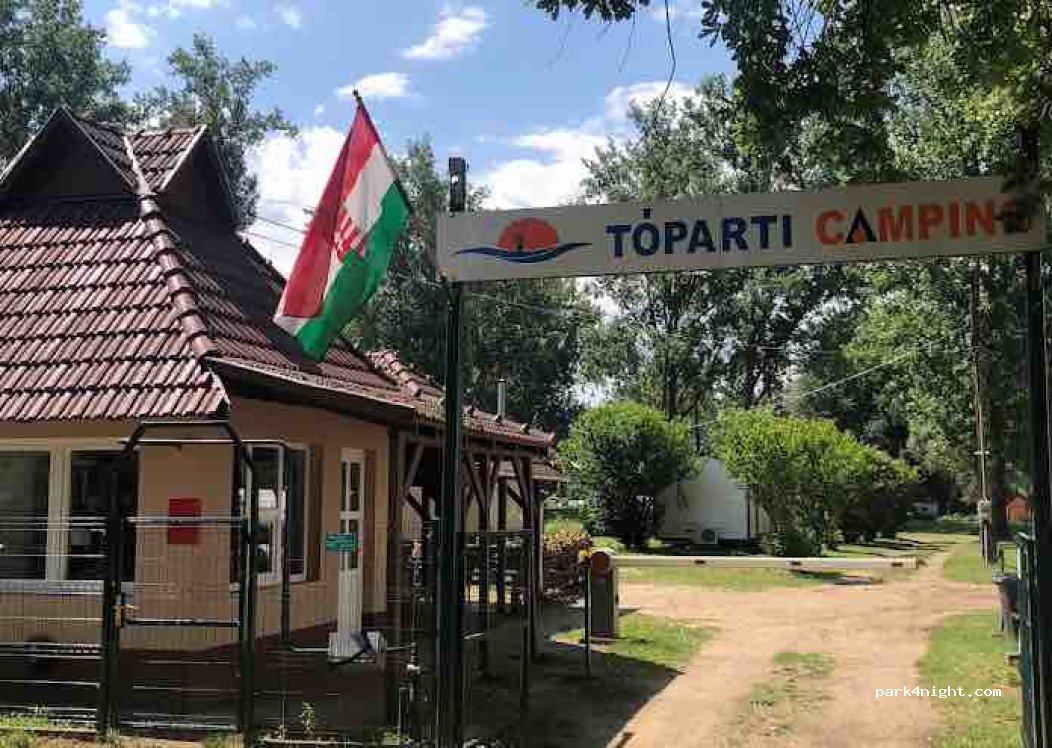 Tóparti Camping — foto 3
