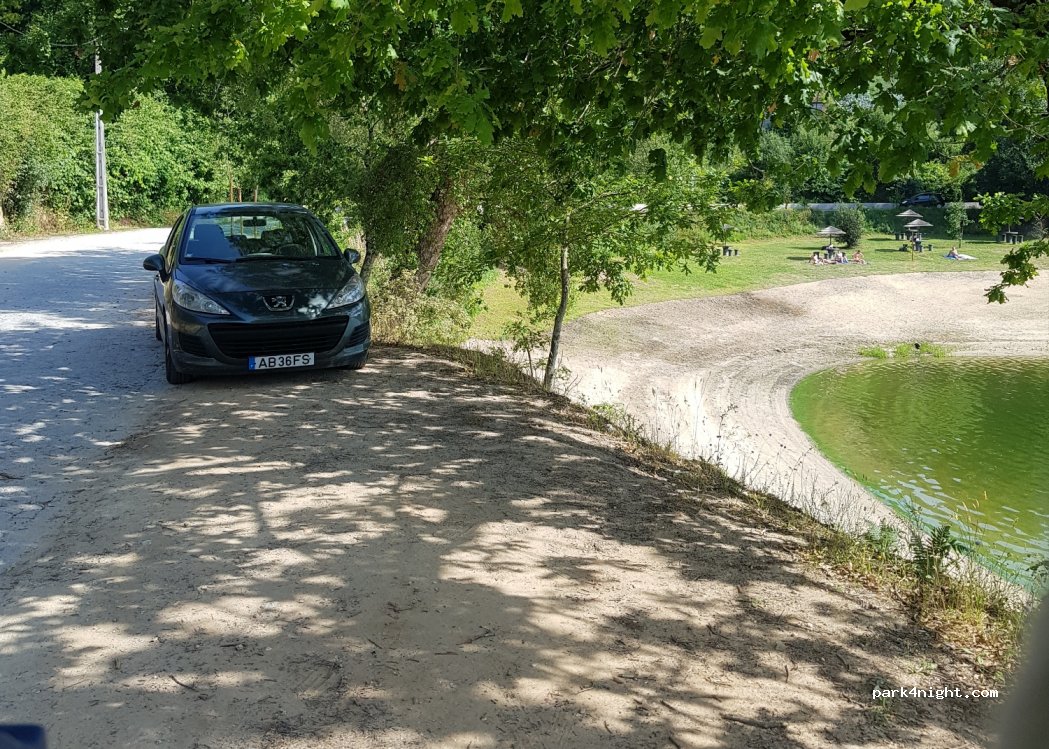 (4625) Favões - Unnamed Road — foto