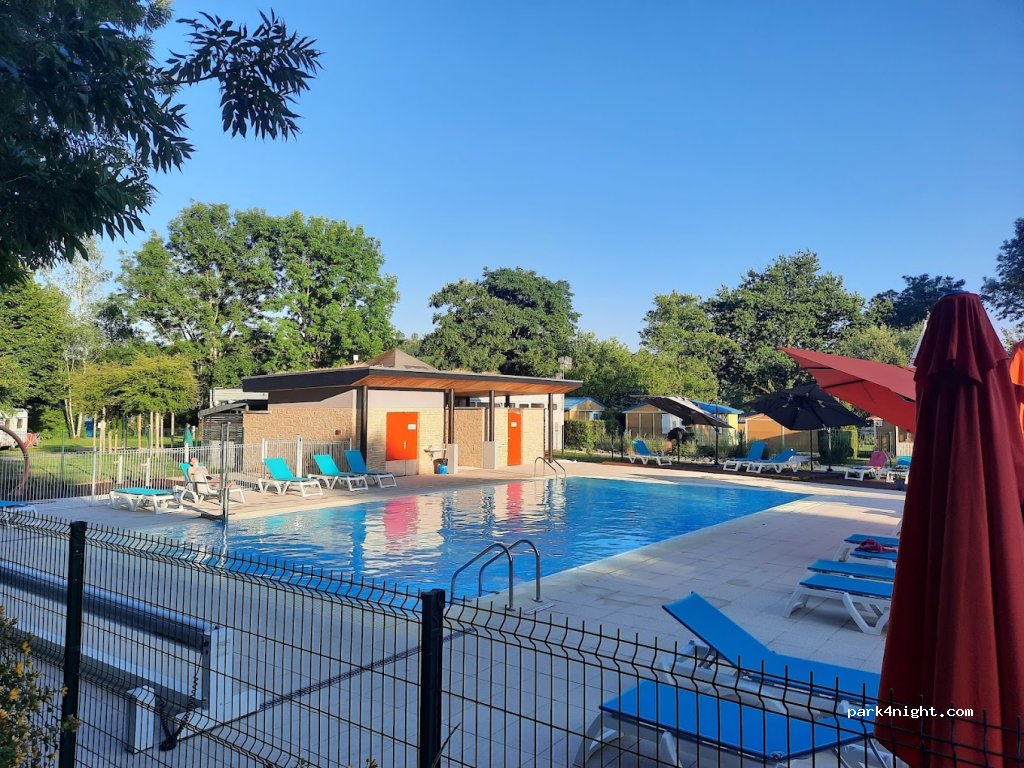 Camping Onlycamp - L'Étang des Forges — foto