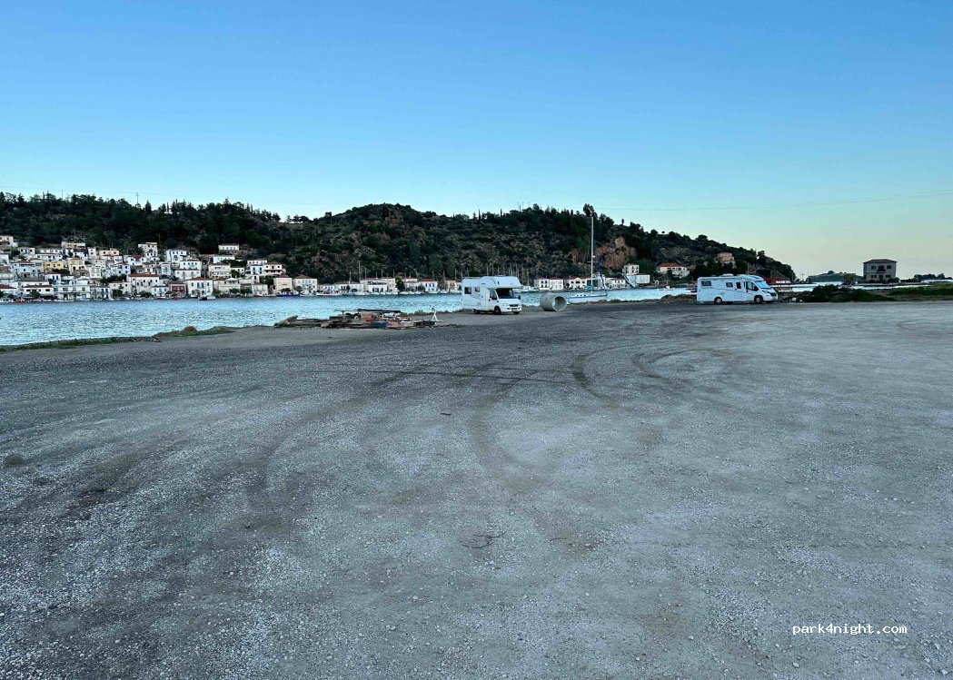 (180 20) Galatas - 205 Eparchiaki Odos Ermionis - Galatas — foto