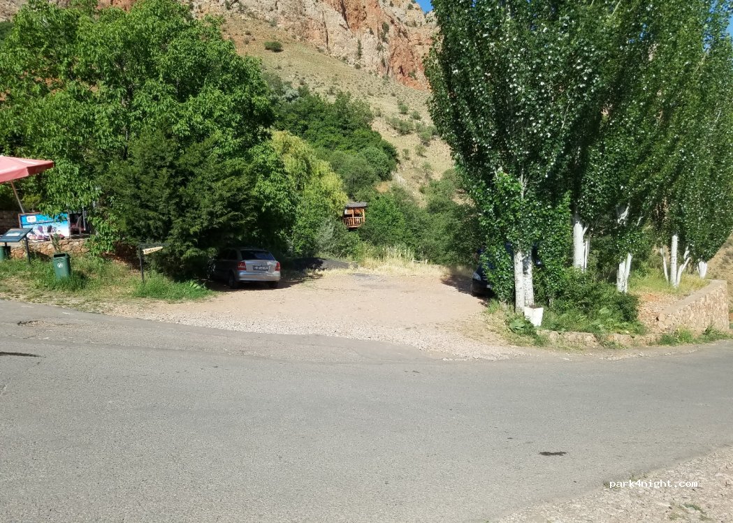 (3604) Areni - Noravank Monastery Road — foto