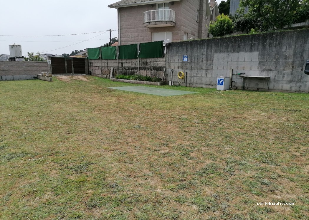 Área de autocaravanas illa de arousa — foto 2