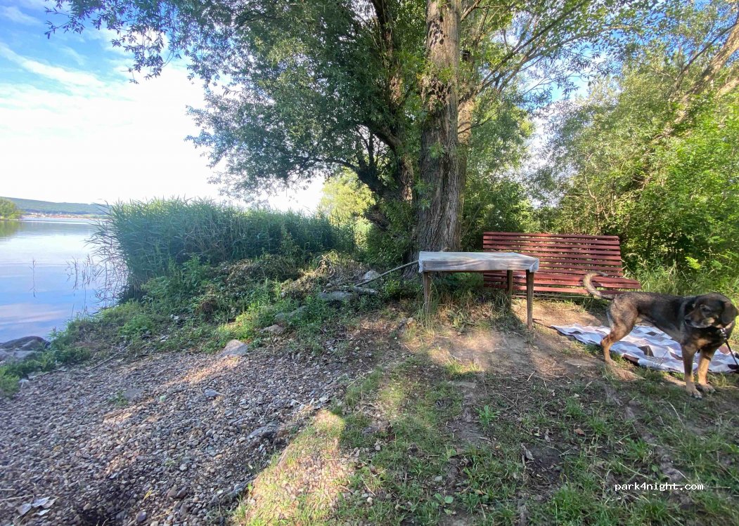 (691 04) Přítluky - — foto
