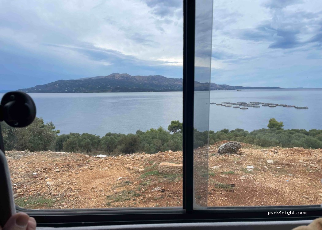 (SH81) Ksamil - Unnamed road — foto 3