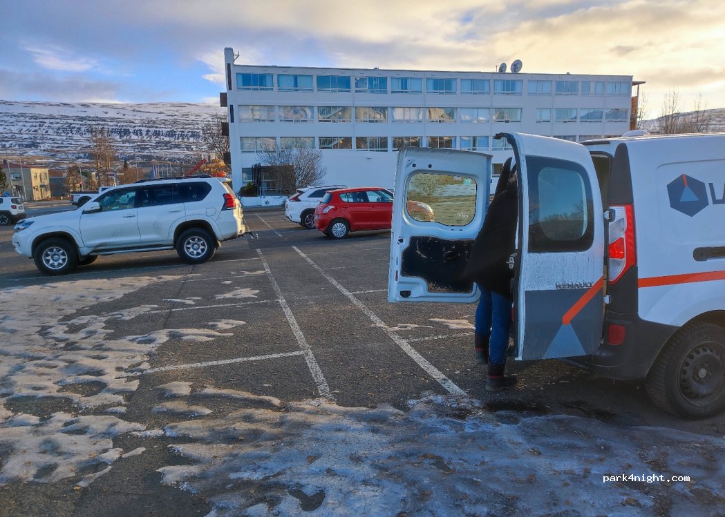 Akureyri - 23 Þingvallastræti — foto 3
