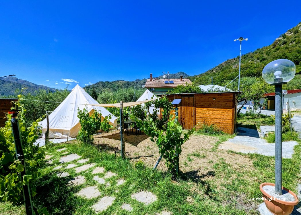 Gole Alcantara Camping Appartamenti Glamping Lanternavacanze — foto 4
