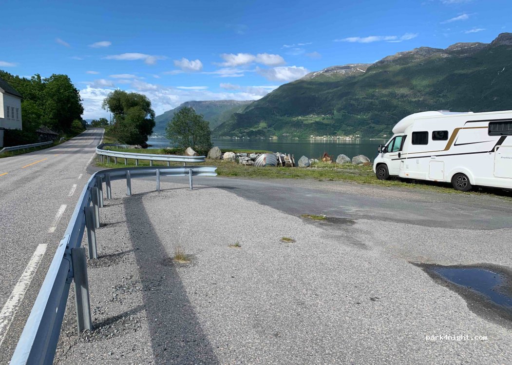 (5776) Nå - Fjordavegen — foto