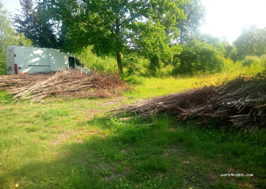 (32-410) Niezdów - — foto