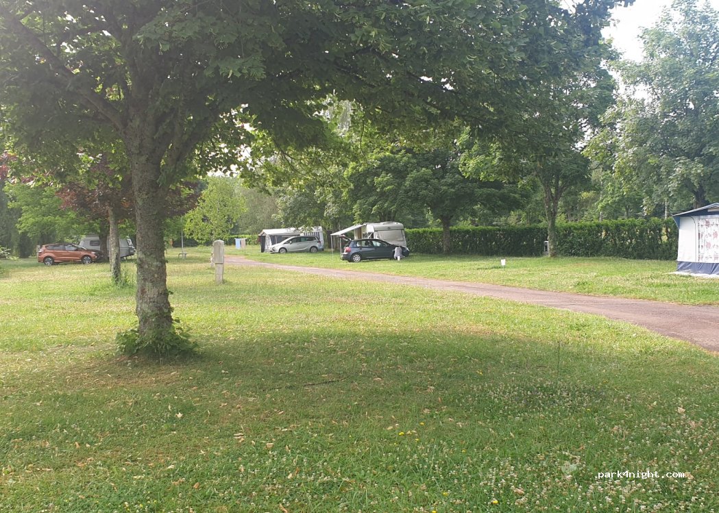 Camping Municipal Premery — foto 3