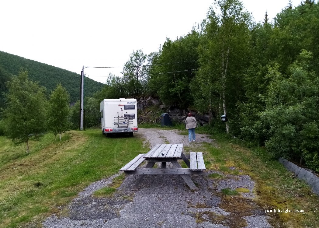 (8102) Skjerstad - 396 Fjordveien — foto