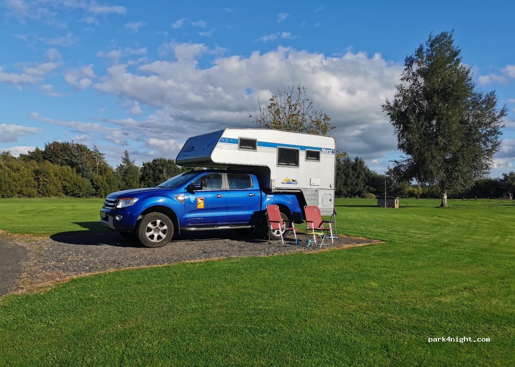High Gaitle Caravan Park — foto