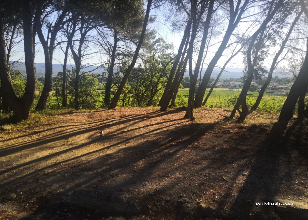 (84660) Maubec - 143 Chemin du Cousta — foto