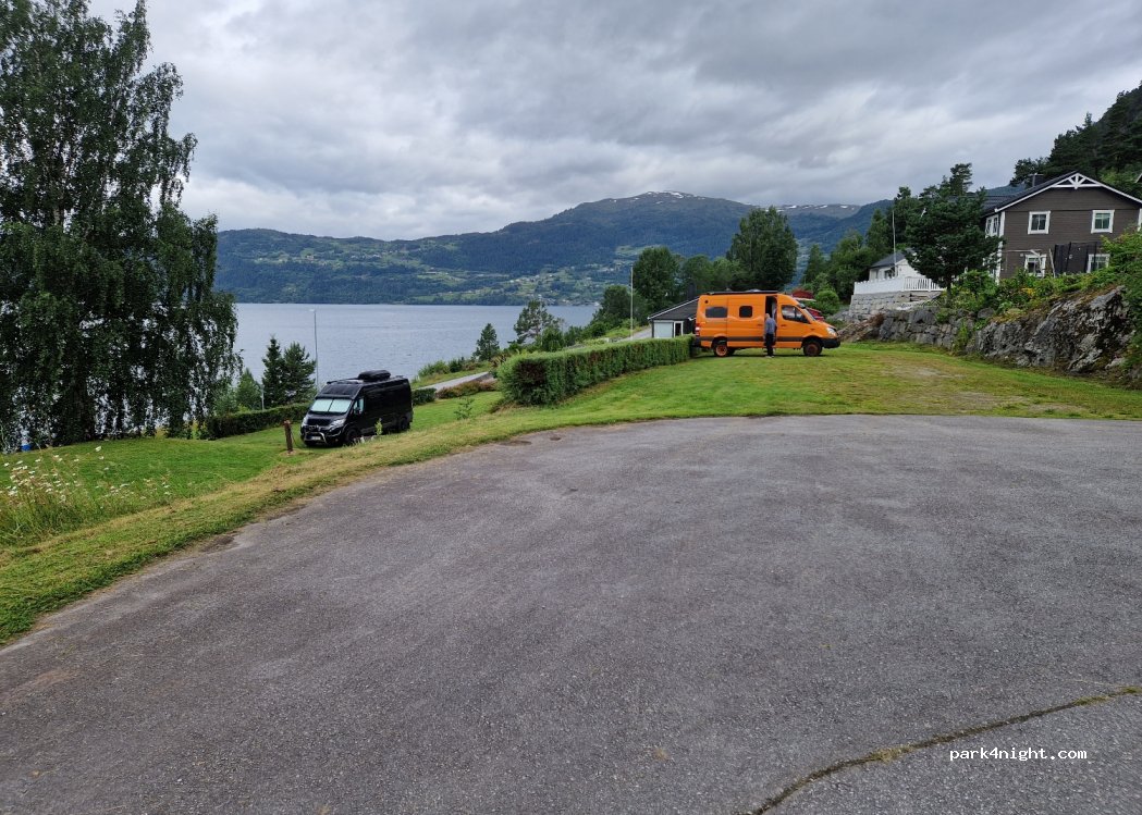 Innvik Fjordcamp AS — foto 2