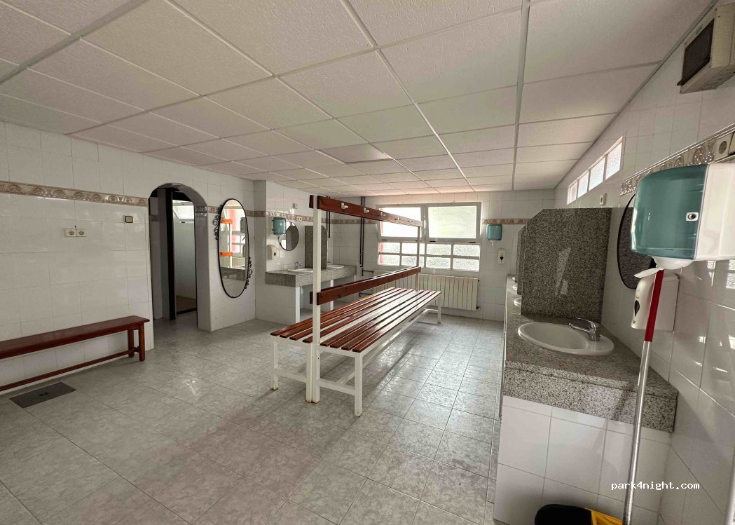 Camping Benidorm Bungalows — foto 2