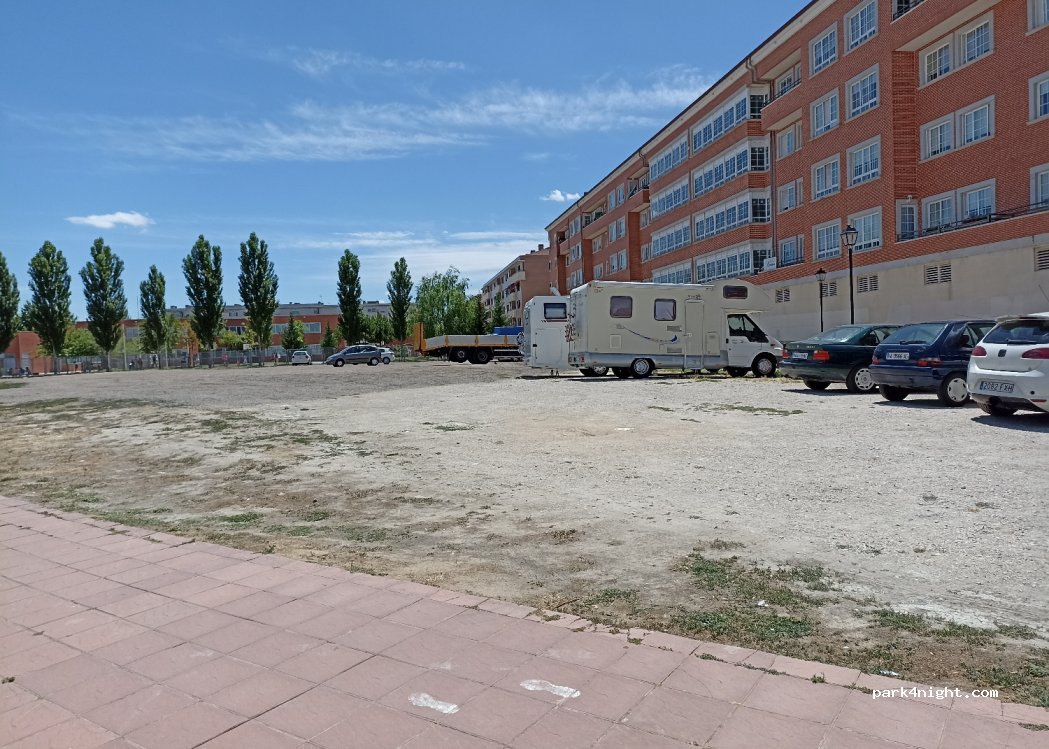 (47140) Laguna de Duero - 16 Calle Tajo — foto
