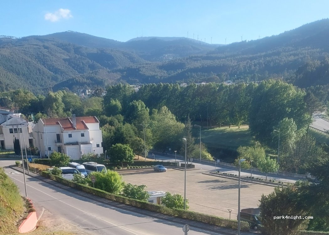Parque de Pernoita de Autocaravanas Góis — foto 2