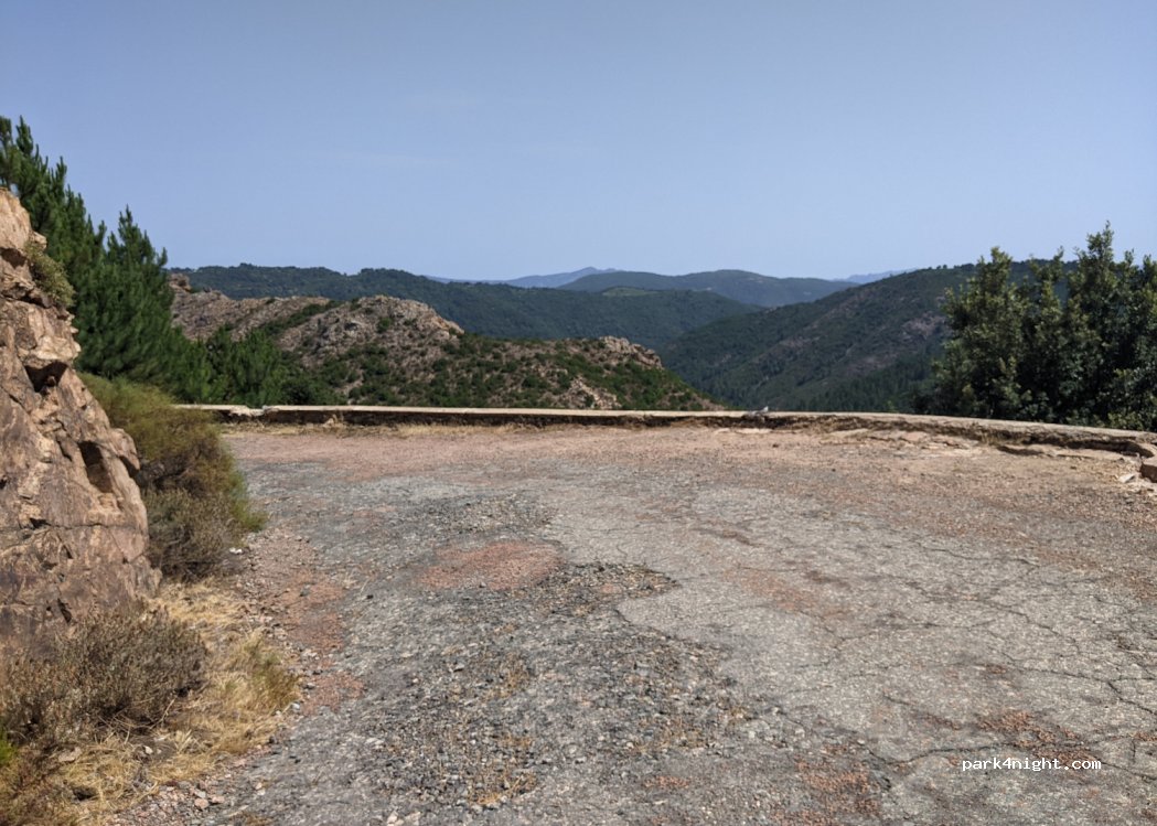 (20116) Zérubia - Unnamed road — foto 2