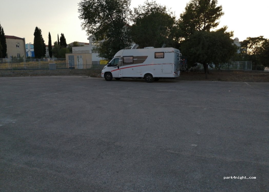 (22000) Šibenik - 6 Ulica Velimira Škorpika — foto