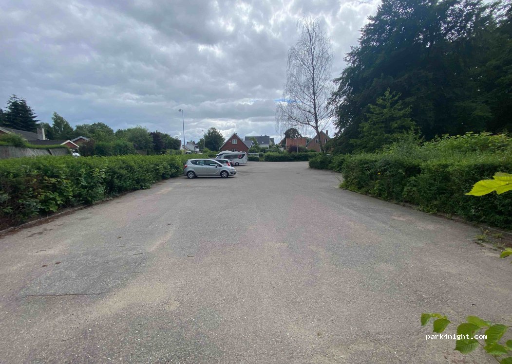 (3400) Hillerød - 60 Holmegårdsvej — foto