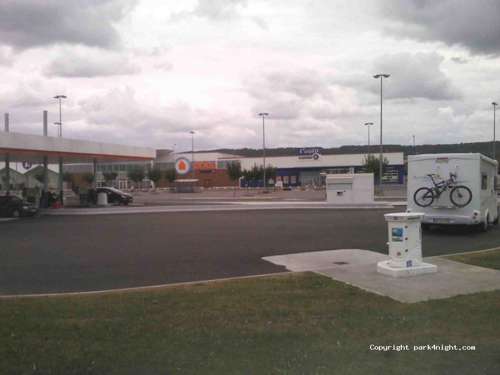 (47300) Villeneuve-sur-Lot - Route de Fumel — foto