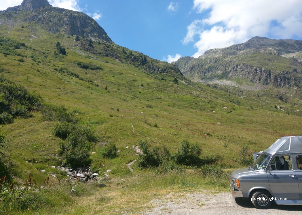 (73130) Saint-Colomban-des-Villards - D927 — foto