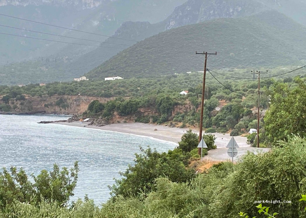 (230 52) Zarakas - Unnamed road — foto