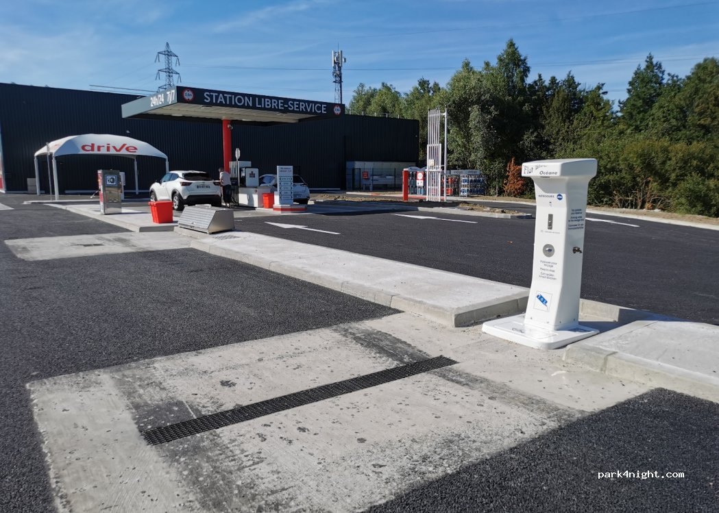 (59450) Sin-le-Noble - 8 Le Clos des Sources Ex-Ambroise Croizat — foto