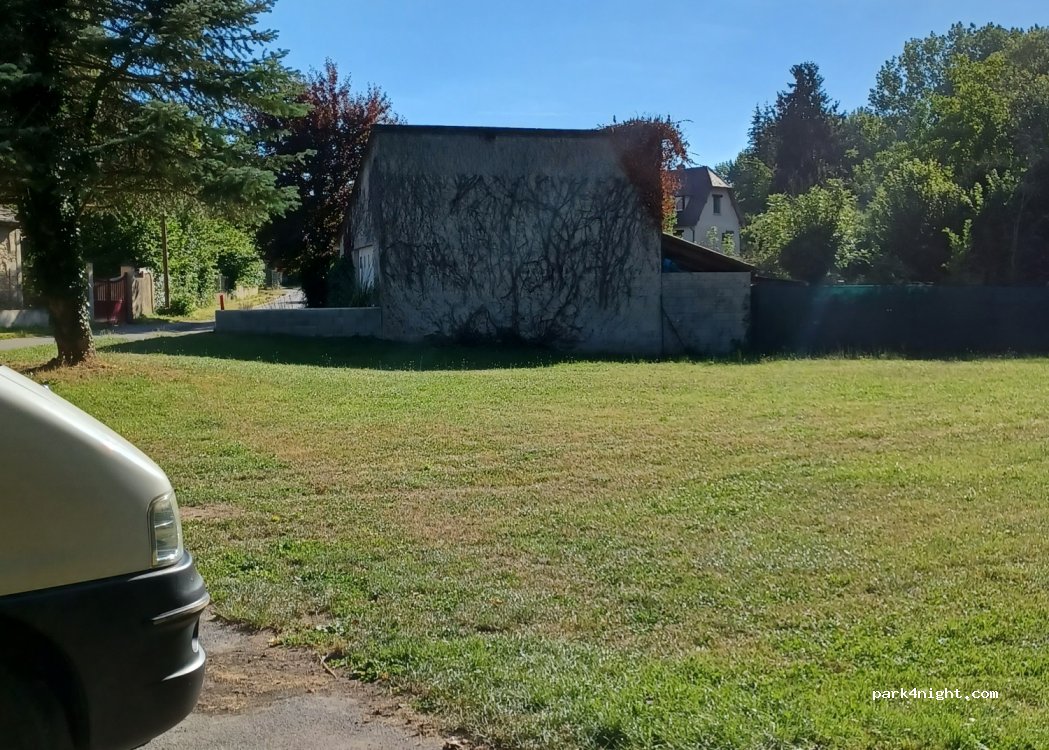 (60127) Fresnoy-la-Rivière - 7 Rue de la Pierre Bavoir — foto
