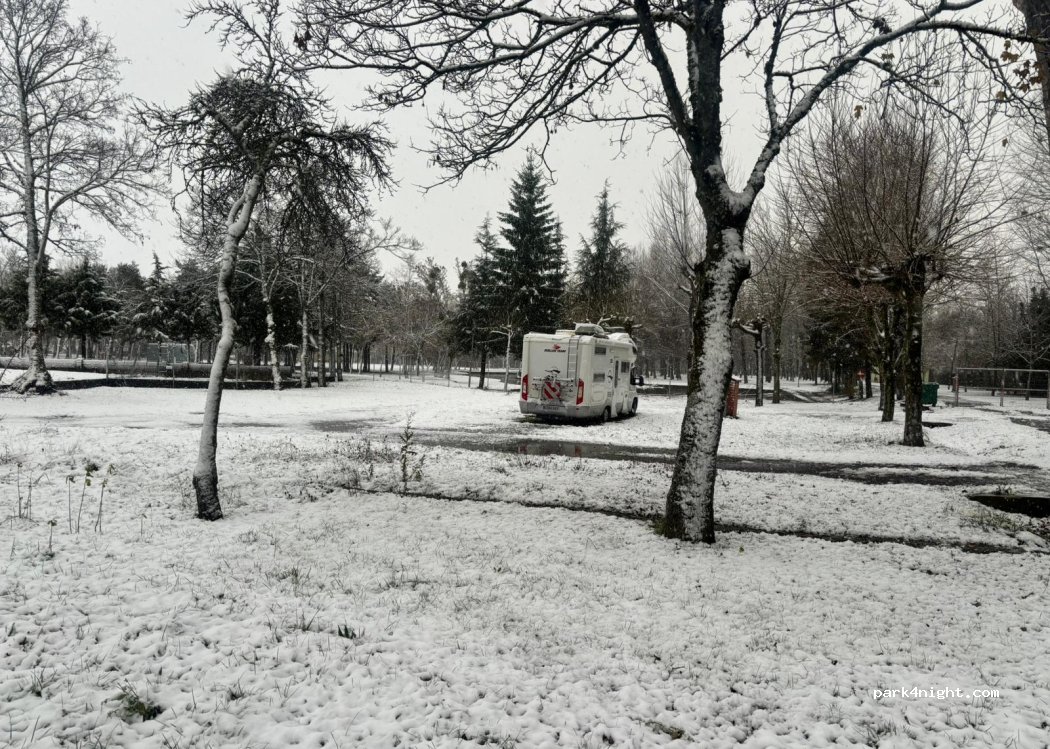 Área de autocaravanas | Camping de Boñar — foto 3