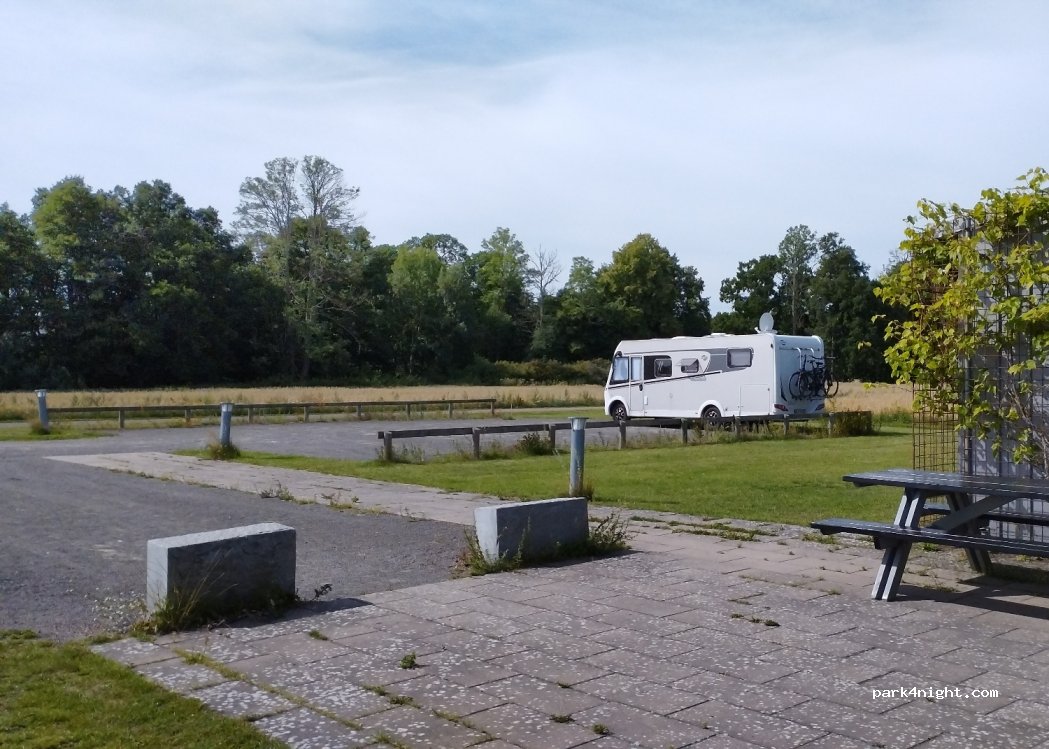 (383 92) Mönsterås - 102 KRONOBÄCK — foto