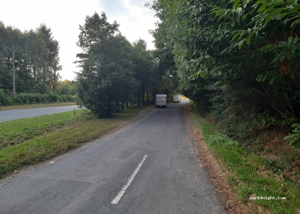 (35290) Quédillac - D166 — foto