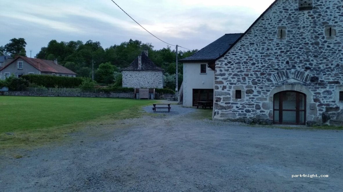 (15240) Vebret - Le Bourg — foto 3