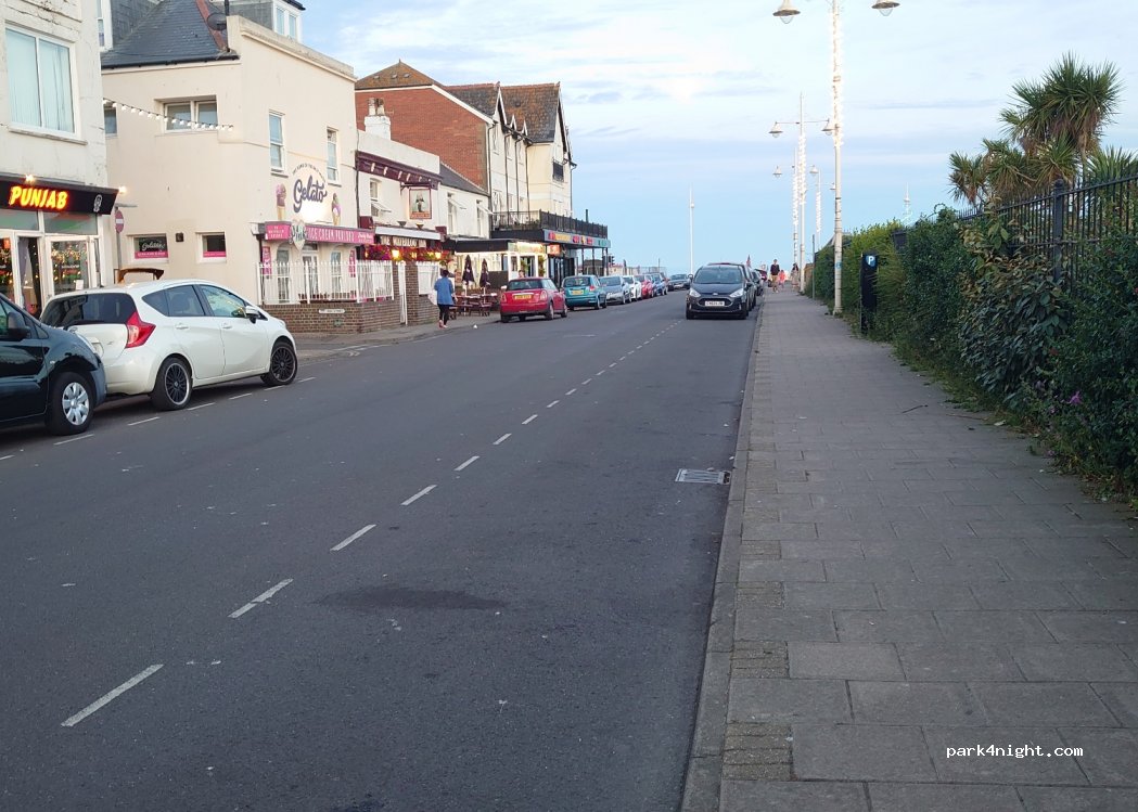 (PO21 1ST) Bognor Regis - 8 Waterloo Square — foto