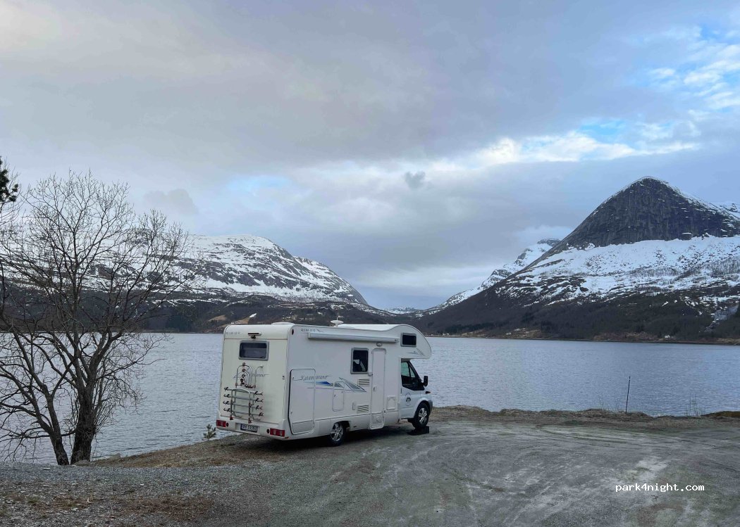 (8266) Mørsvikbotn - Unnamed road — foto 4